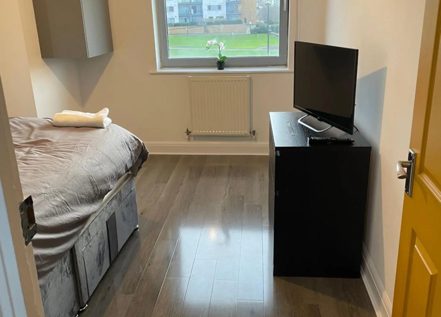 ホームステイ Room With Shared Kitchen And Living Room In South East London By The Riverside イギリス