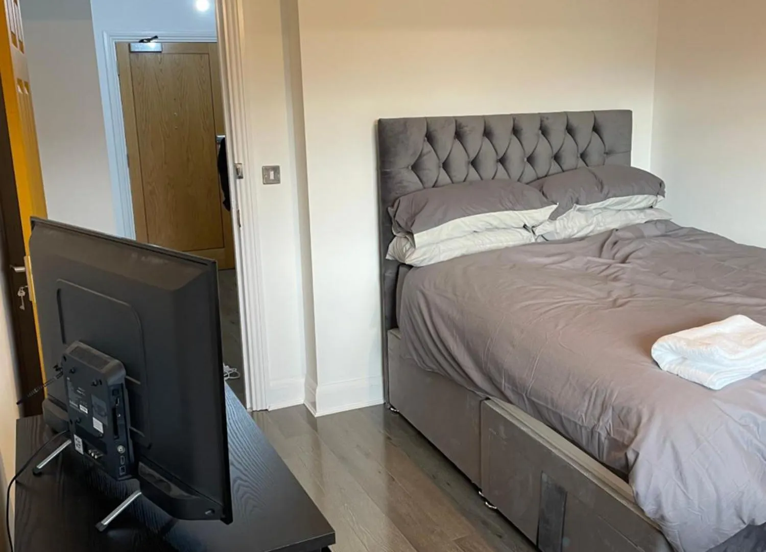 Room With Shared Kitchen And Living Room In South East London By The Riverside イギリス